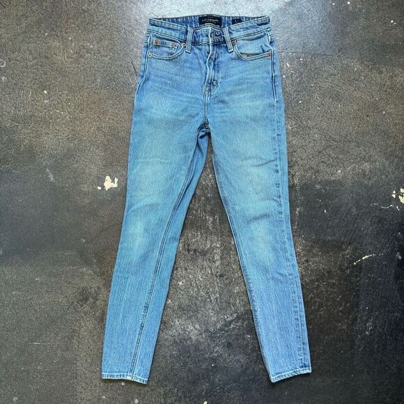 Lucky Brand Women’s Light Wash Bridgette Skinny Jeans Size 0/25 - Picture 1 of 16